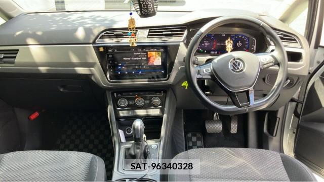 VolksWagen GOLF TOURAN 2022-10 8282240-2