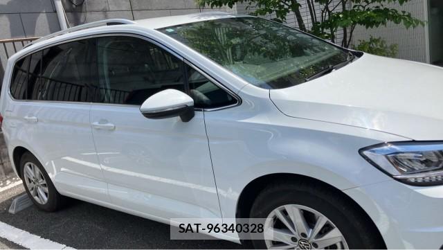 VolksWagen GOLF TOURAN 2022-10 8282240-3