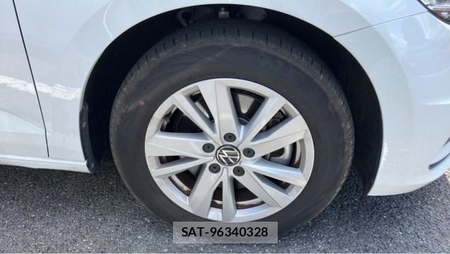 VolksWagen GOLF TOURAN 2022-10 8282240-7