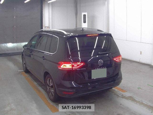 VolksWagen GOLF TOURAN 2023-11 8284686-4