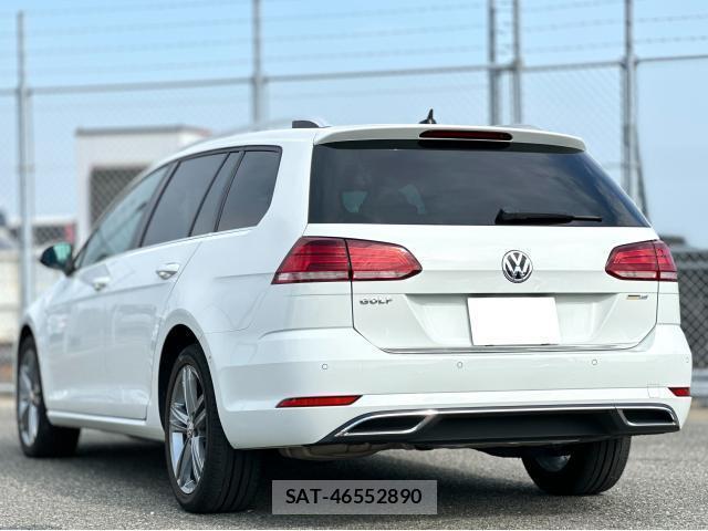 VolksWagen GOLF VARIANT 2020-11 8280431-1