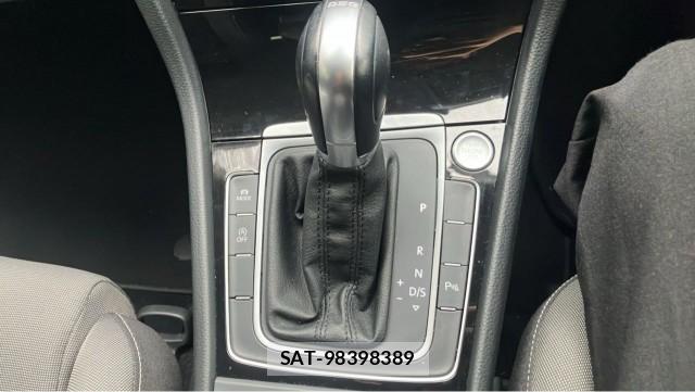 VolksWagen GOLF VARIANT 2015-07 8280694-14