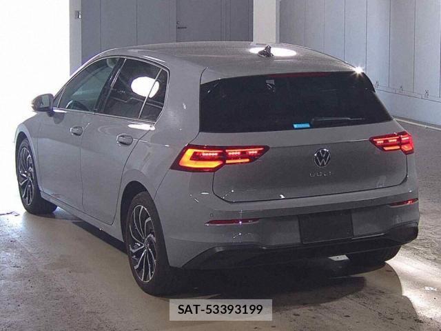 VolksWagen GOLF 2023-06 8278905-1