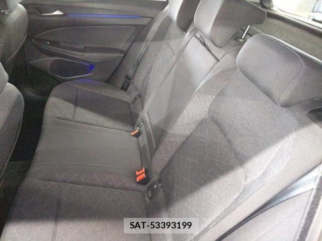 VolksWagen GOLF 2023-06 8278905-5