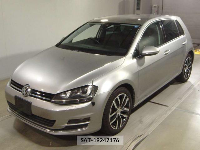 VolksWagen GOLF 2017-04 8278908-7