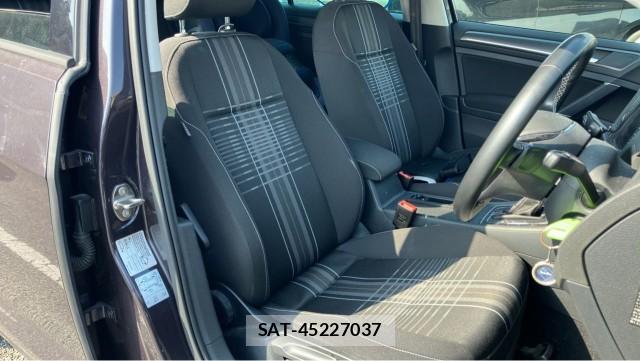 VolksWagen GOLF 2015-08 8280572-5