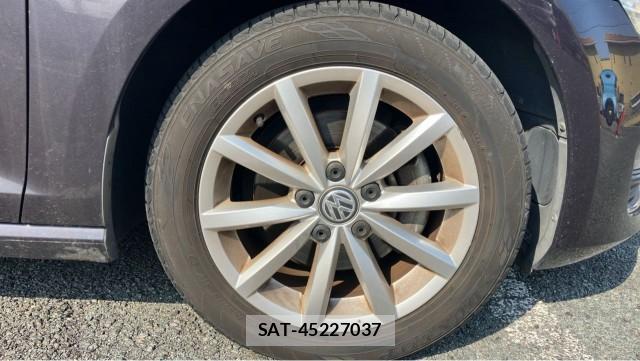VolksWagen GOLF 2015-08 8280572-8