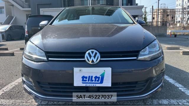 VolksWagen GOLF 2015-08 8280572-9