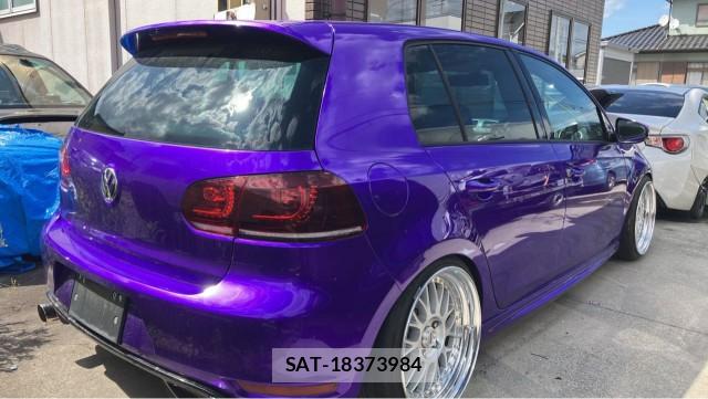 VolksWagen GOLF 2012-01 8281383-12