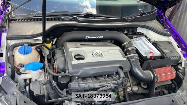 VolksWagen GOLF 2012-01 8281383-7