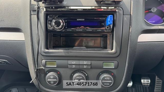 VolksWagen GOLF 2006-04 8281499-16