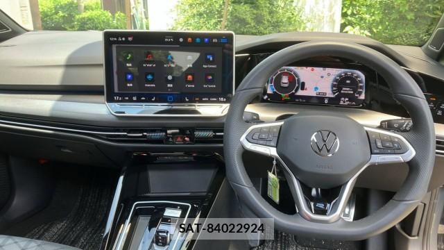 VolksWagen GOLF 2025-07 8282023-16