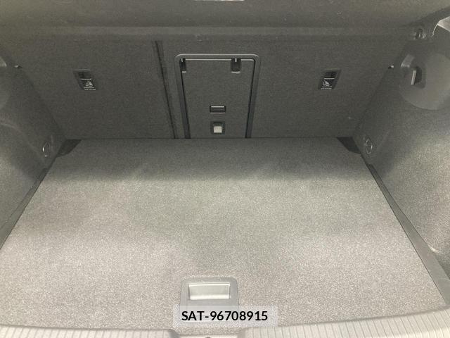 VolksWagen GOLF 2024-07 8283835-14