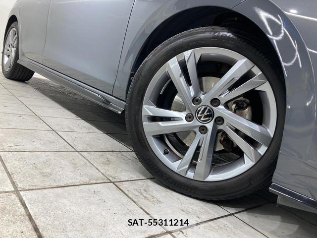 VolksWagen GOLF 2023-11 8283836-11