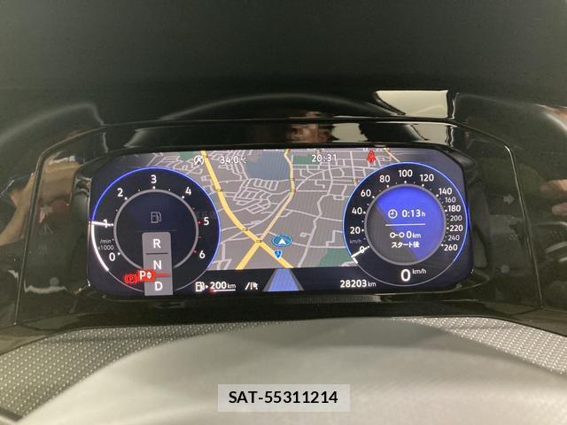 VolksWagen GOLF 2023-11 8283836-6