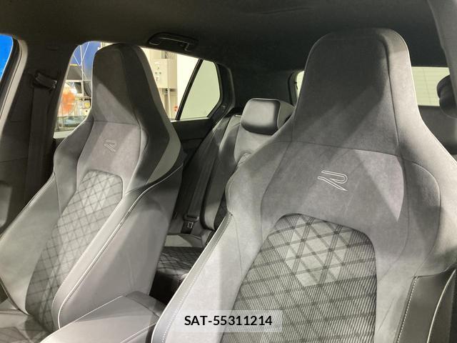 VolksWagen GOLF 2023-11 8283836-9