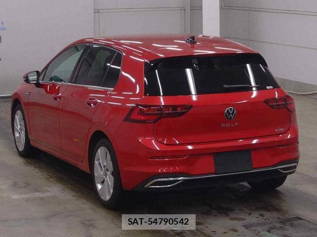 VolksWagen GOLF 2021-07 8284368-1
