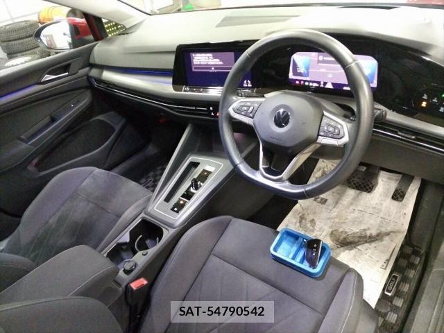 VolksWagen GOLF 2021-07 8284368-2