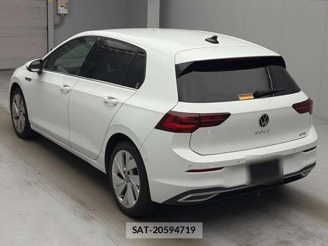 VolksWagen GOLF 2021-07 8284401-7