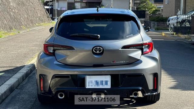 Toyota COROLLA 2025-09 8281624-1