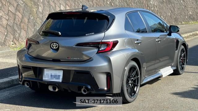 Toyota COROLLA 2025-09 8281624-12