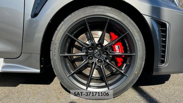 Toyota COROLLA 2025-09 8281624-8