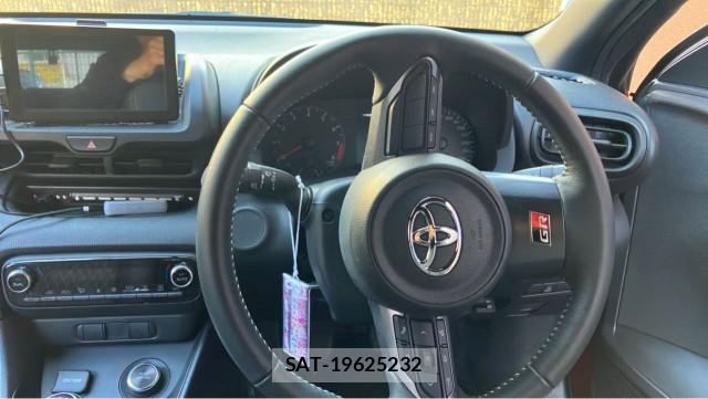 Toyota Gr Yaris 2023-09 8280498-16