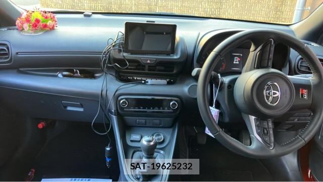 Toyota Gr Yaris 2023-09 8280498-2