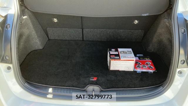 Toyota Gr Yaris 2020-09 8280537-17