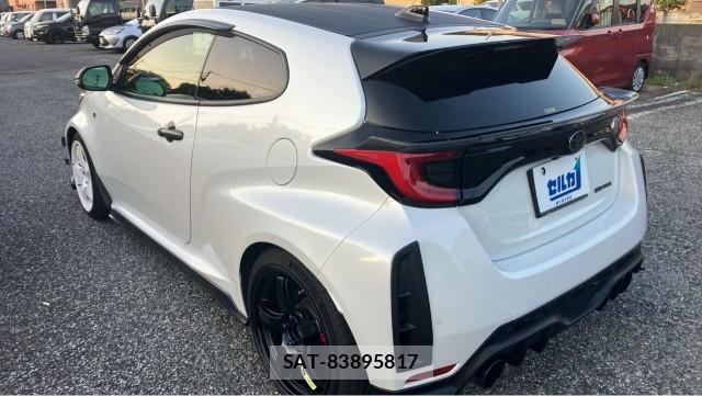 Toyota Gr Yaris 2022-04 8280622-13