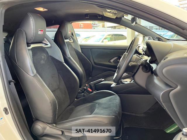 Toyota Gr Yaris 2020-11 8284460-9
