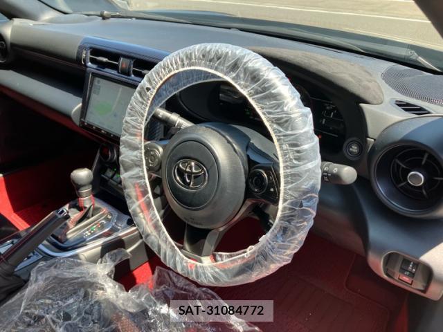 Toyota GR86 2022-01 8277500-10