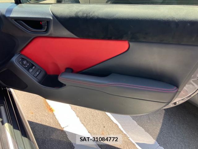 Toyota GR86 2022-01 8277500-9