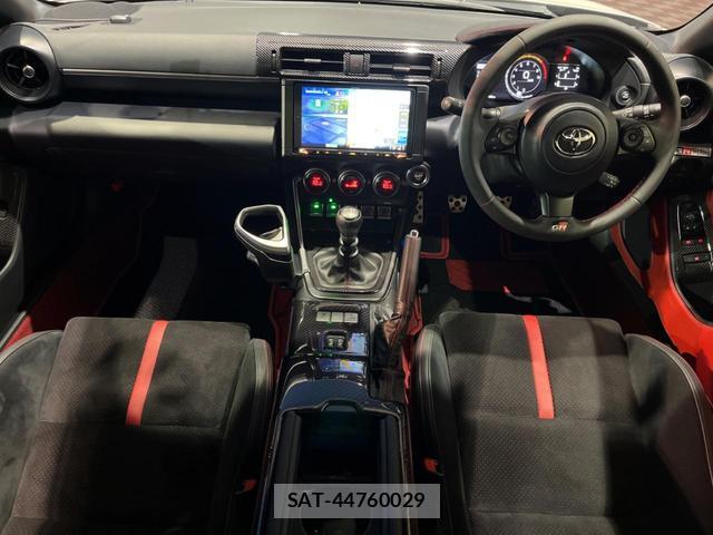 Toyota GR86 2024-06 8279298-1