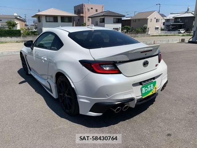 Toyota GR86 2023-12 8280178-11