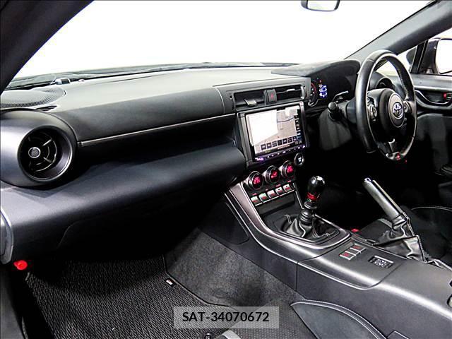 Toyota GR86 2022-05 8281253-12