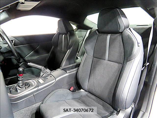 Toyota GR86 2022-05 8281253-13