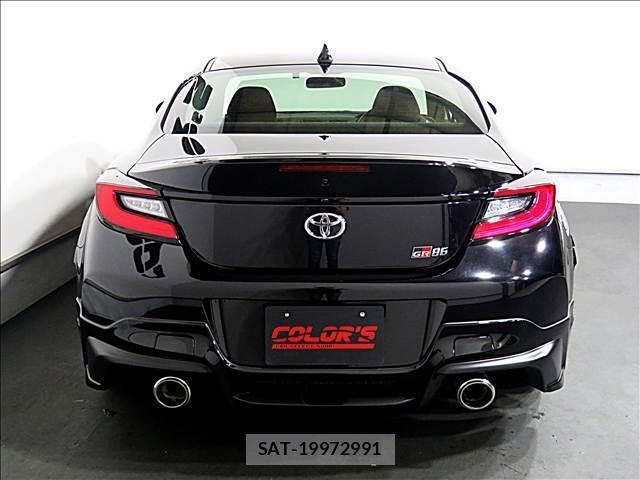 Toyota GR86 2022-01 8281266-5