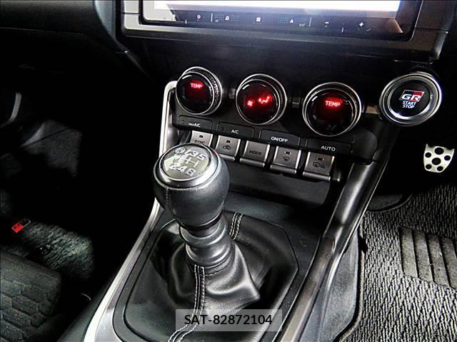 Toyota GR86 2023-11 8281269-17