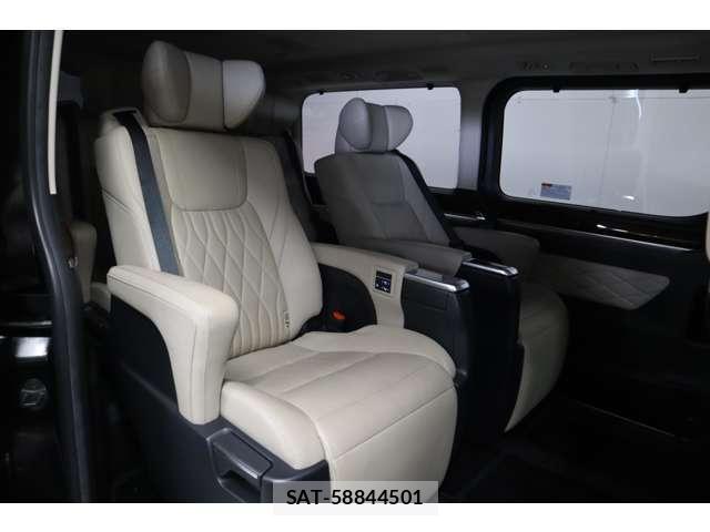 Toyota GRAN ACE 2019-12 8284751-8
