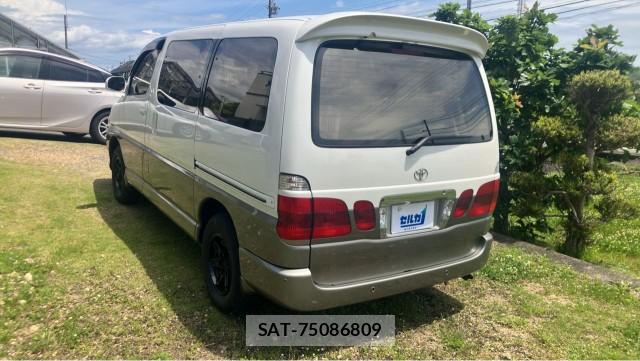 Toyota GRANVIA 2001-08 8280698-12