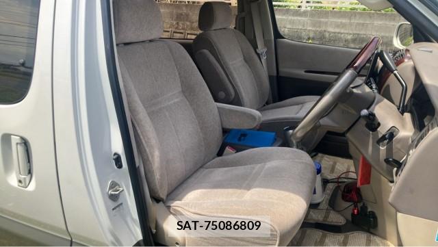 Toyota GRANVIA 2001-08 8280698-4