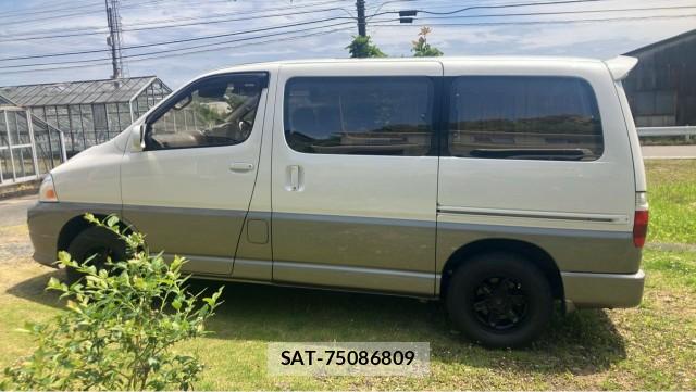 Toyota GRANVIA 2001-08 8280698-9