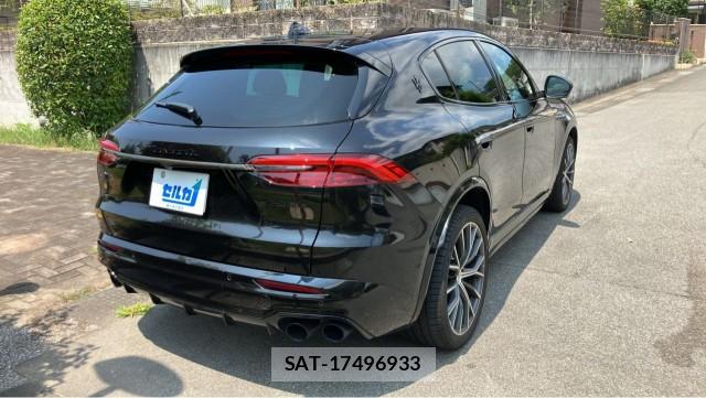 Maserati Grecale 2023-09 8282059-11