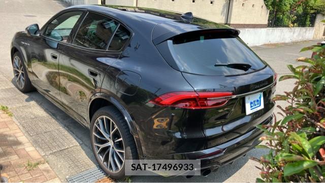 Maserati Grecale 2023-09 8282059-12