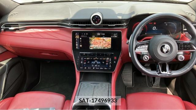 Maserati Grecale 2023-09 8282059-2