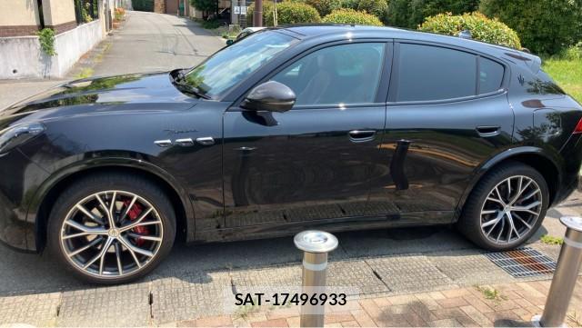 Maserati Grecale 2023-09 8282059-9