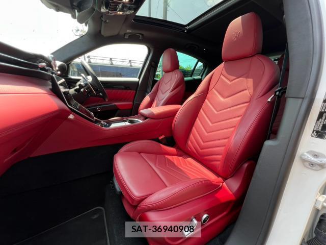 Maserati Grecale 2024-11 8282542-14