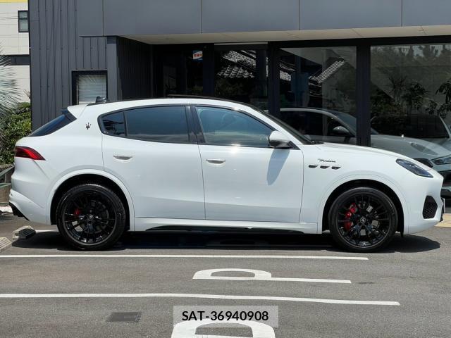 Maserati Grecale 2024-11 8282542-4