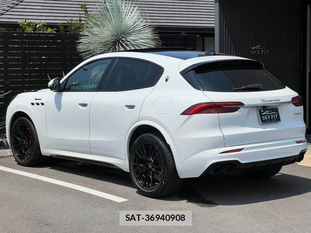 Maserati Grecale 2024-11 8282542-5